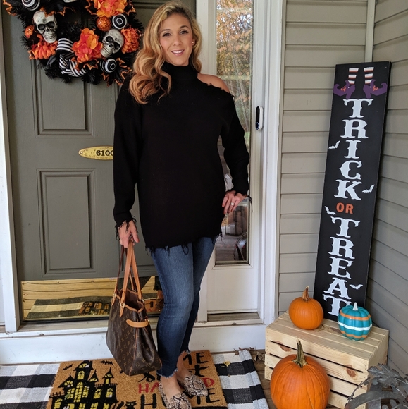 Meet your Posher, Amanda - Picture 2 of 6